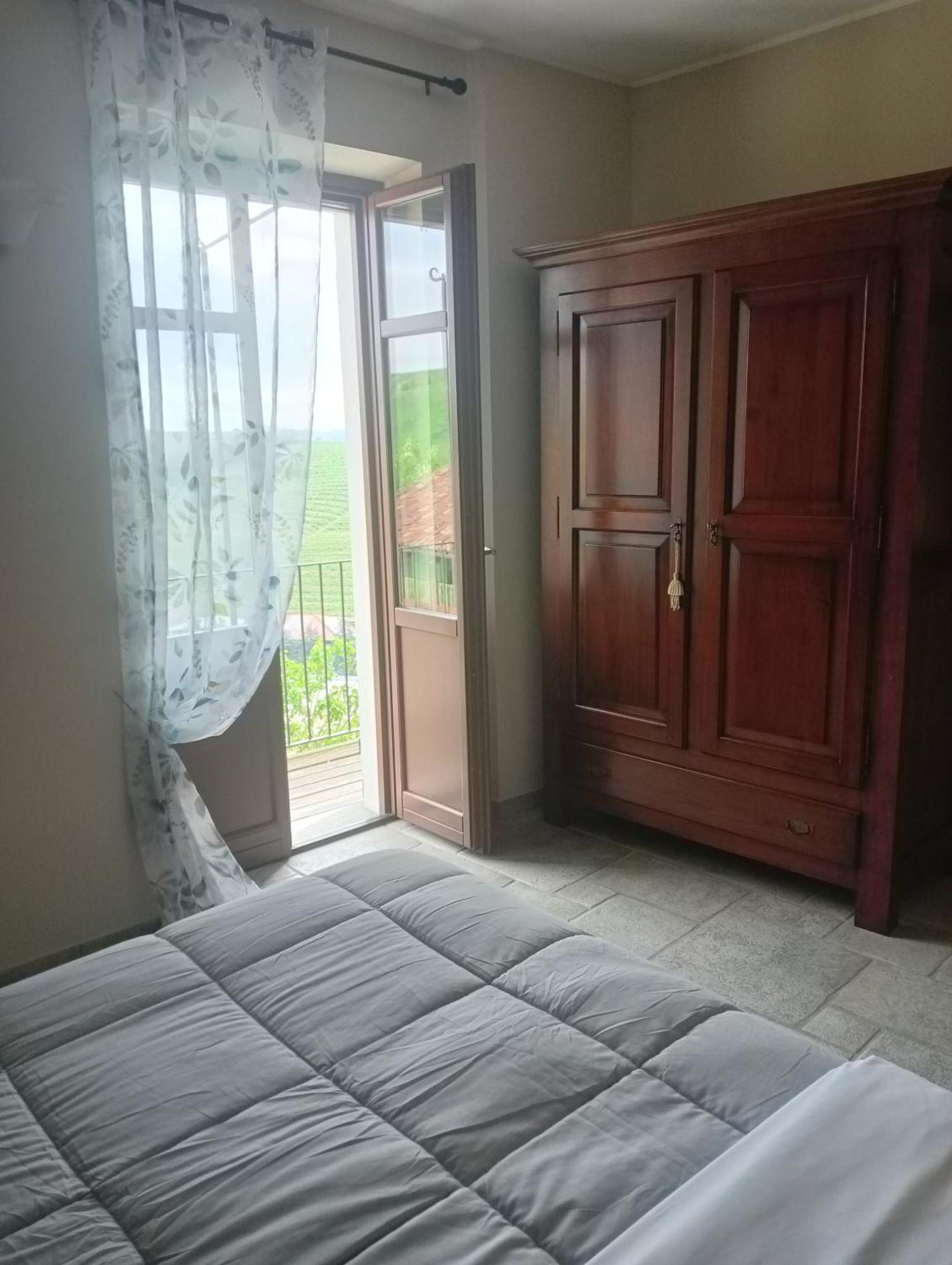 Il Borgo B&B Castellinaldo Luaran gambar