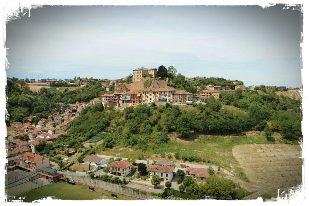 Il Borgo B&B Castellinaldo Luaran gambar