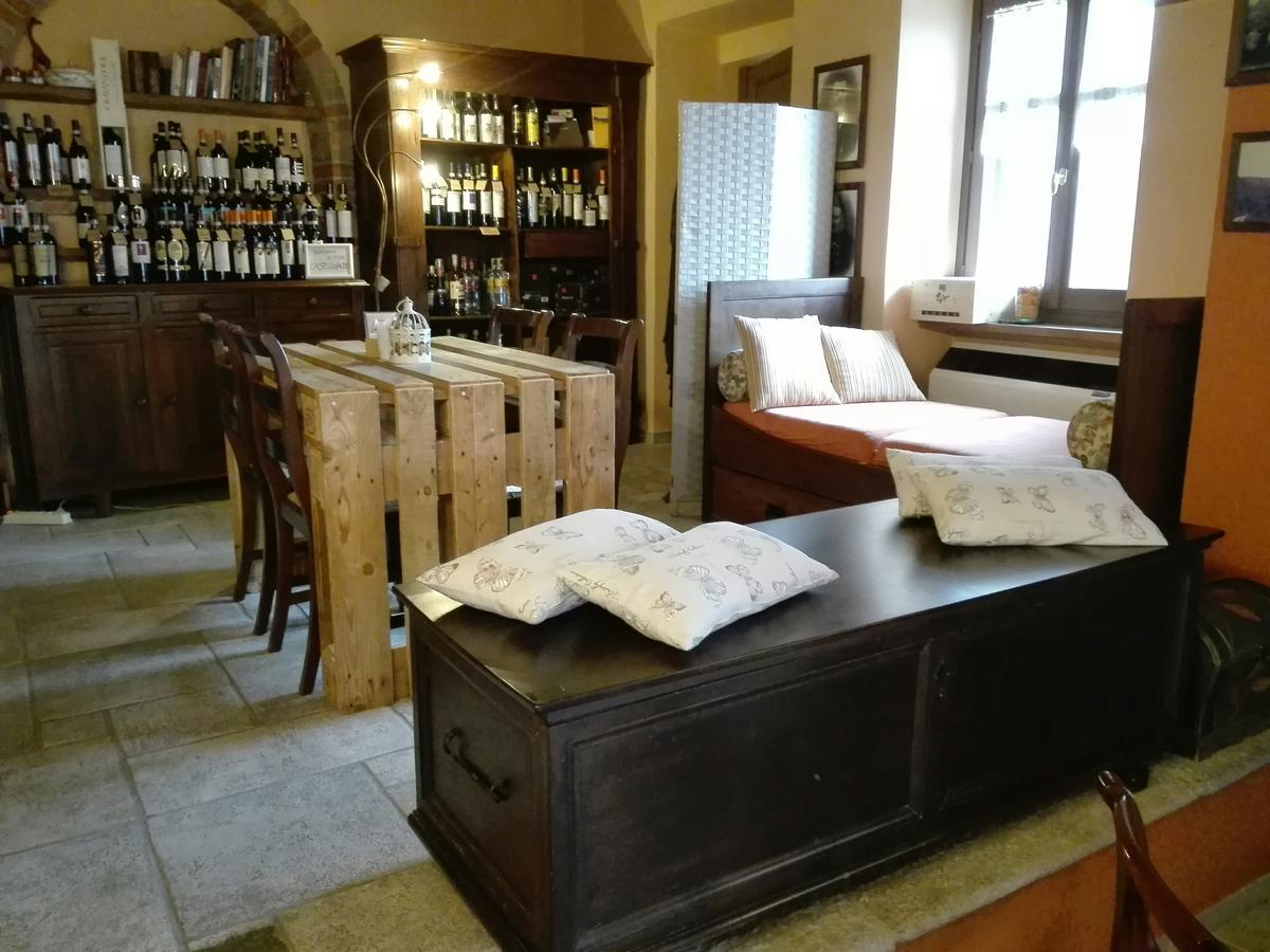 Il Borgo B&B Castellinaldo Luaran gambar