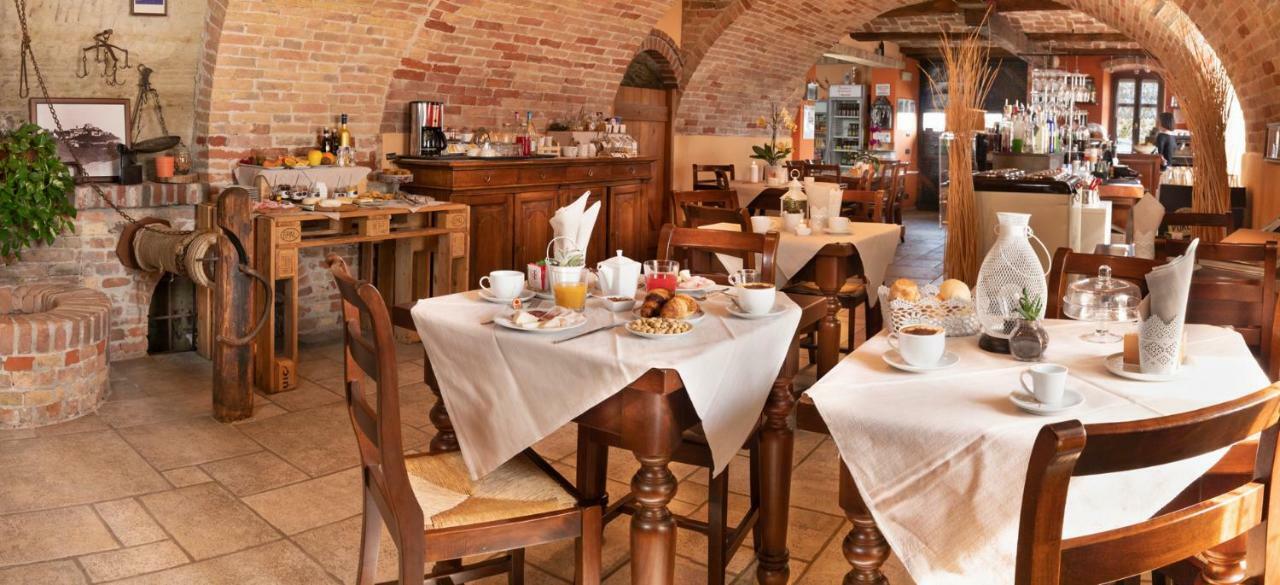 Il Borgo B&B Castellinaldo Luaran gambar